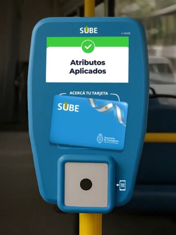 El gobierno recuerda que deben renovar los beneficios de su tarjeta SUBE física