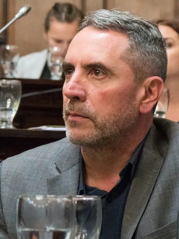 El diputado Jorge Difonso presenta un libro sobre la lucha y defensa del agua en Mendoza