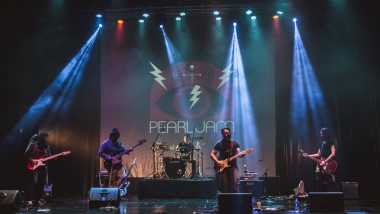 Blaylock revive el espíritu de Pearl Jam en una noche a puro grunge en Mendoza